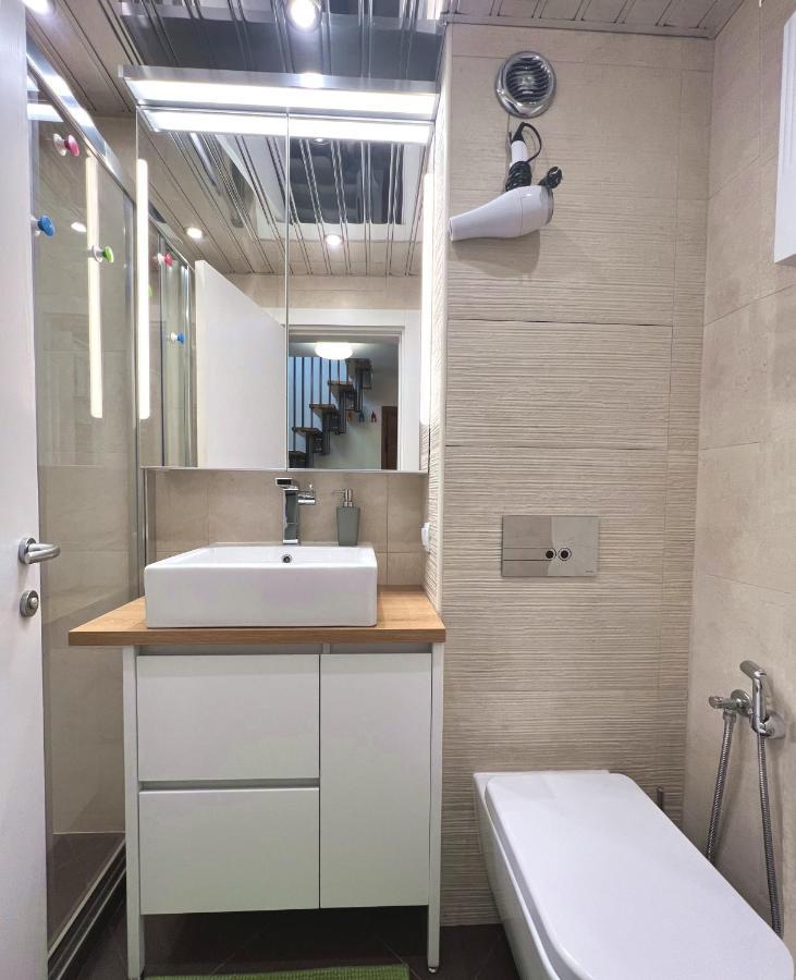 Unique Luxurious Jacuzzi PENTHOUSE DUPLEX in City Center! 2 BATHS! FREE PARKING! Sofia Extérieur photo