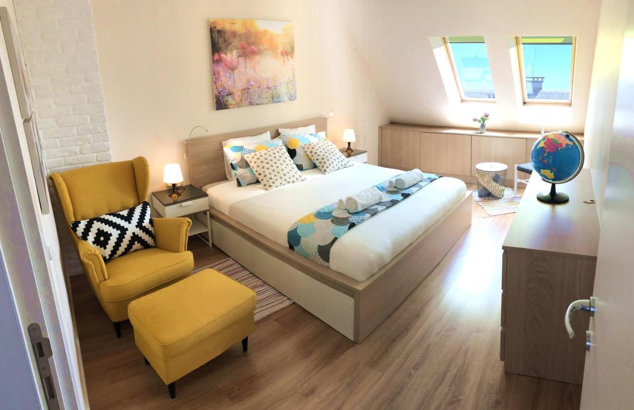 Unique Luxurious Jacuzzi PENTHOUSE DUPLEX in City Center! 2 BATHS! FREE PARKING! Sofia Extérieur photo